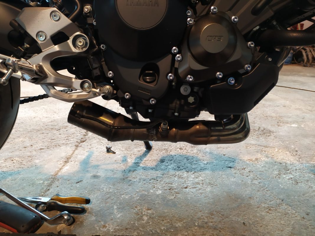 escape yamaha mt09